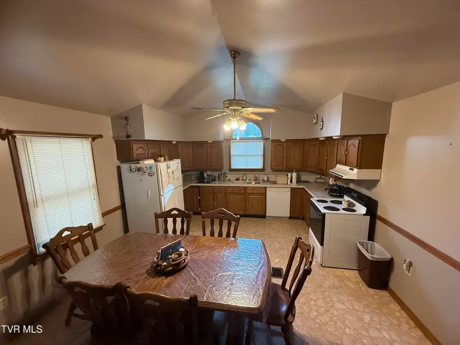 6106/6108 West Norton Road, Norton, VA 24273 - #3
