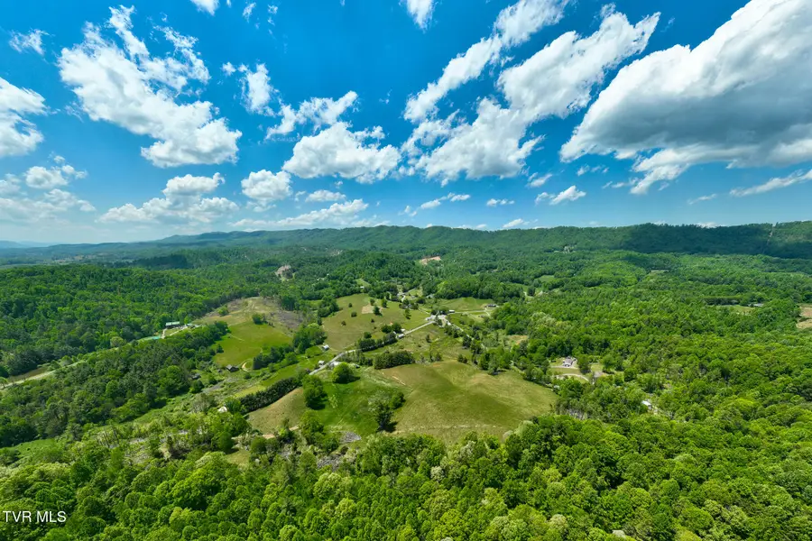 856 Shingletown Tract 1 Road, Mountain City, TN 37683 - #2