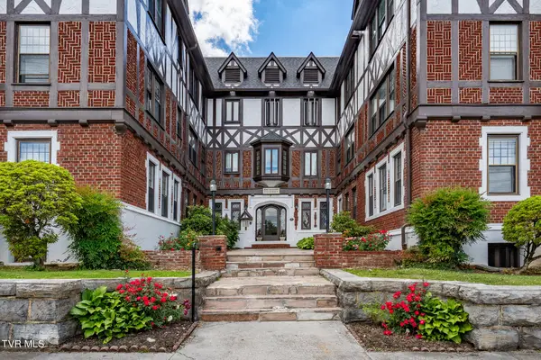 701 West Locust Street #Apt 34, Johnson City, TN 37604