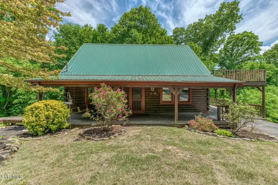 130 Redwood Drive, Elizabethton, TN 37643 - #3