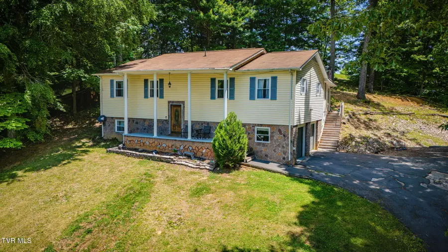 138 Lexington Avenue, Elizabethton, TN 37643 - #2