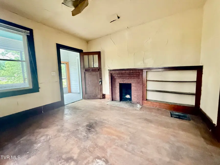 322 Parks Worley, Bluff City, TN 37618 - #3