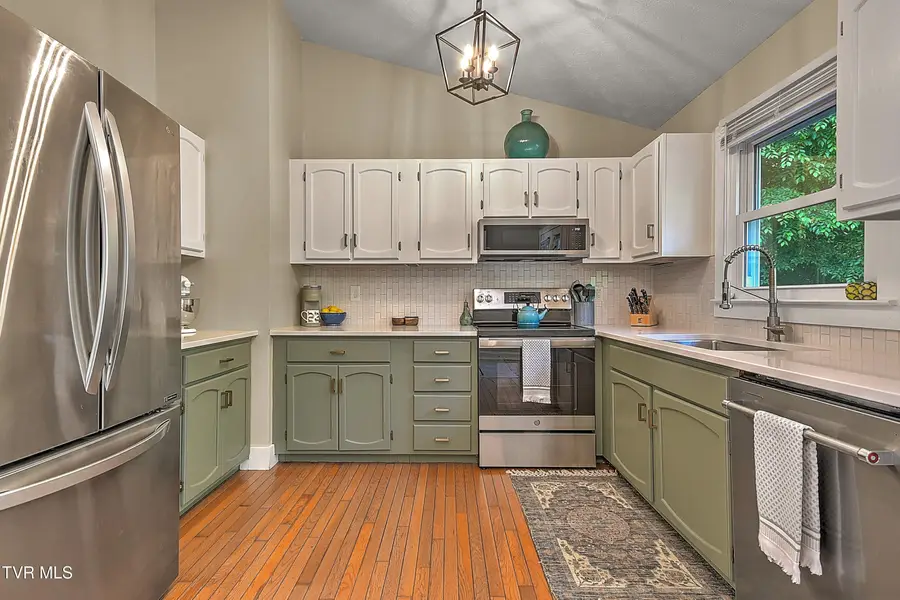 1144 Sourmash Drive, Kingsport, TN 37660 - #3
