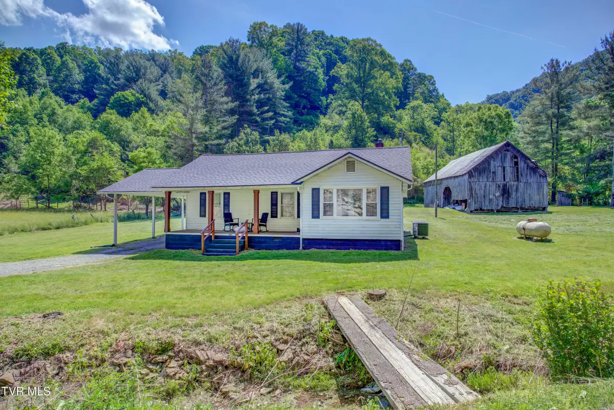 865 Shelleys Road, Bristol, VA 24202 - #1