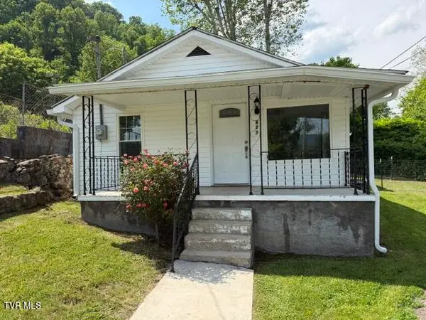623 East 6th Avenue, Big Stone Gap, VA 24219