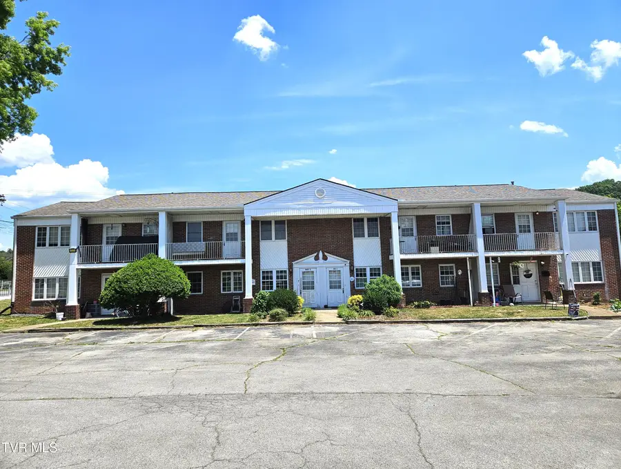 800 Locust Street #3, Rogersville, TN 37857 - #2