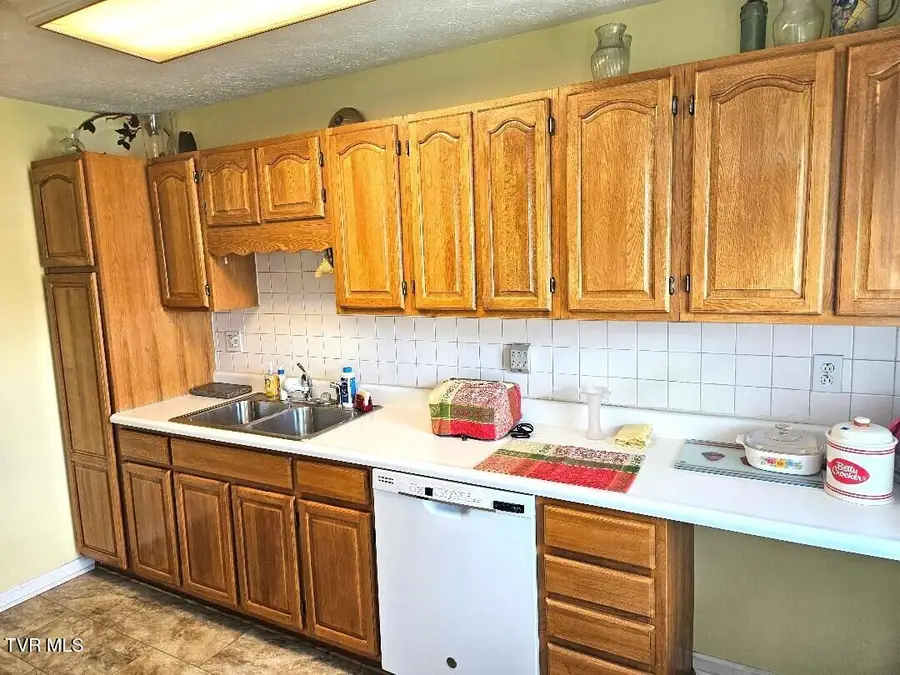 800 Locust Street #3, Rogersville, TN 37857 - #3