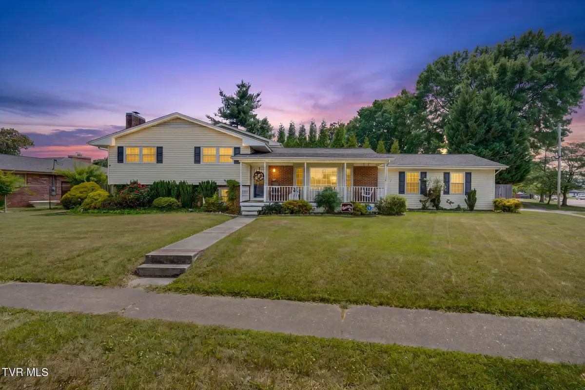 1801 Hermitage Drive, Kingsport, TN 37664 - #1