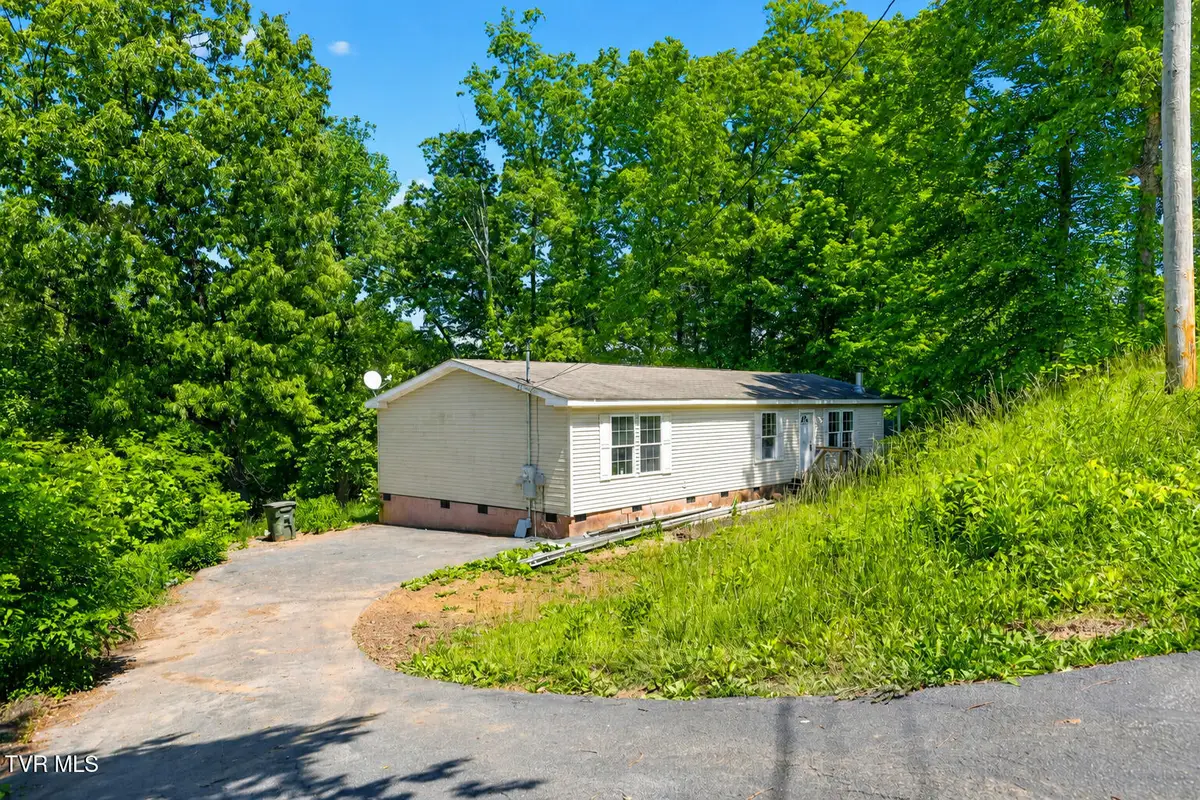 109 Daniel Lane, Elizabethton, TN 37643 - #1