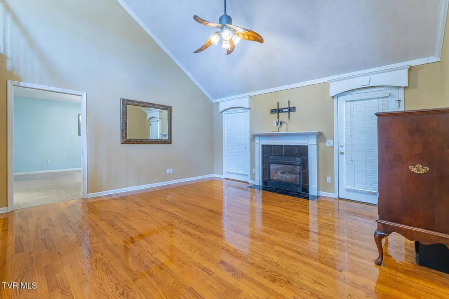 129 Robinson Walk # 7b, Bristol, TN 37620 - #2