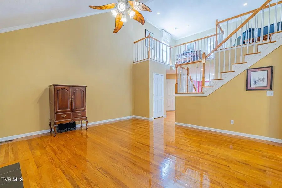 129 Robinson Walk # 7b, Bristol, TN 37620 - #3