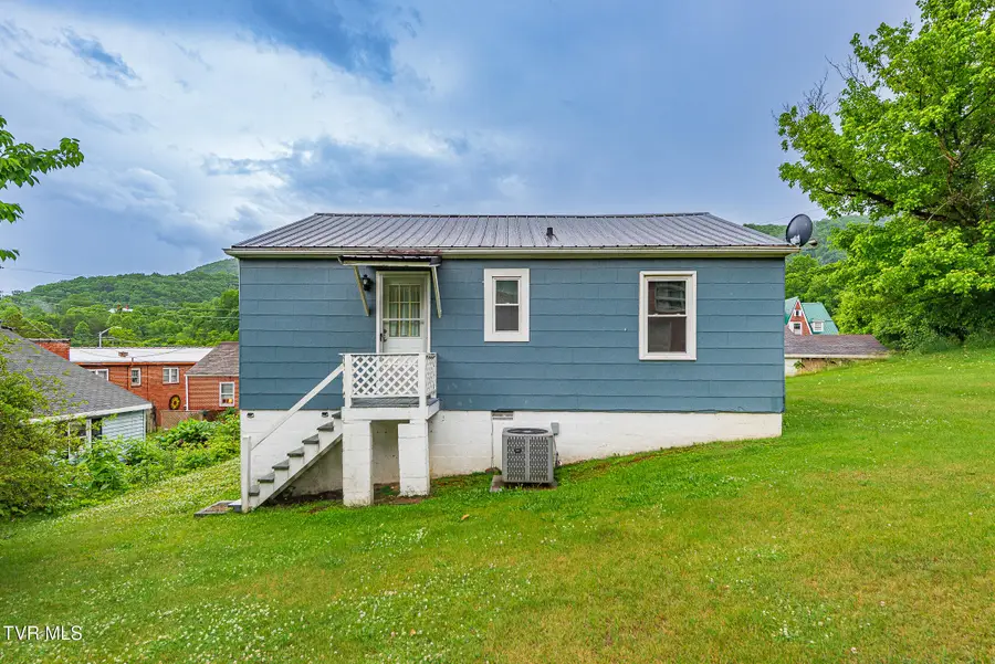 128 Beacon Street, Gate City, VA 24251 - #2