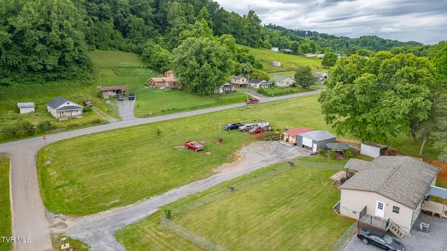 125 Fern Lane, Gate City, VA 24251 - #2
