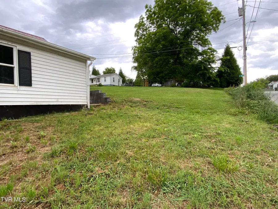 211 Locust Street #211, Greeneville, TN 37745 - #2