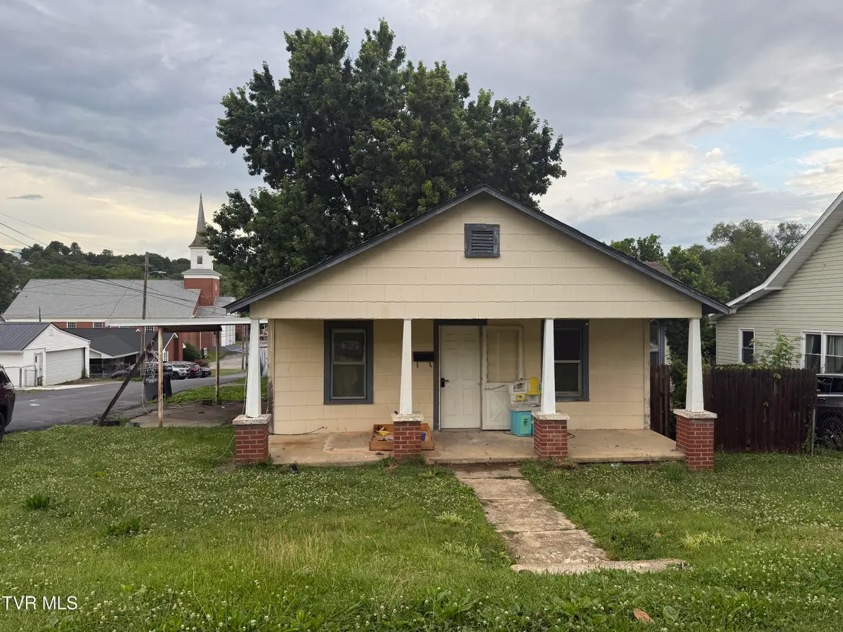 225 Lynn Avenue, Kingsport, TN 37665 - #1