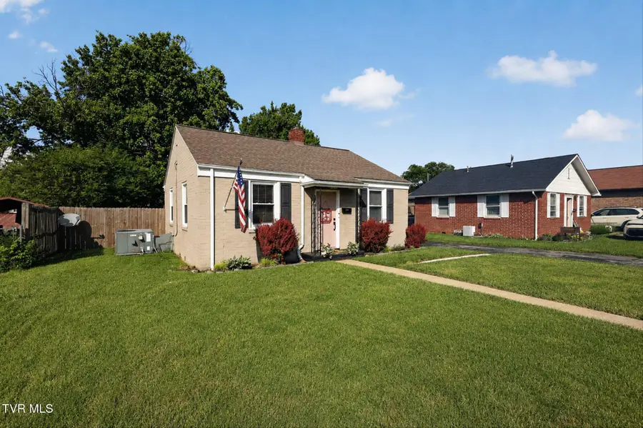 1560 East Sevier Avenue, Kingsport, TN 37664 - #2