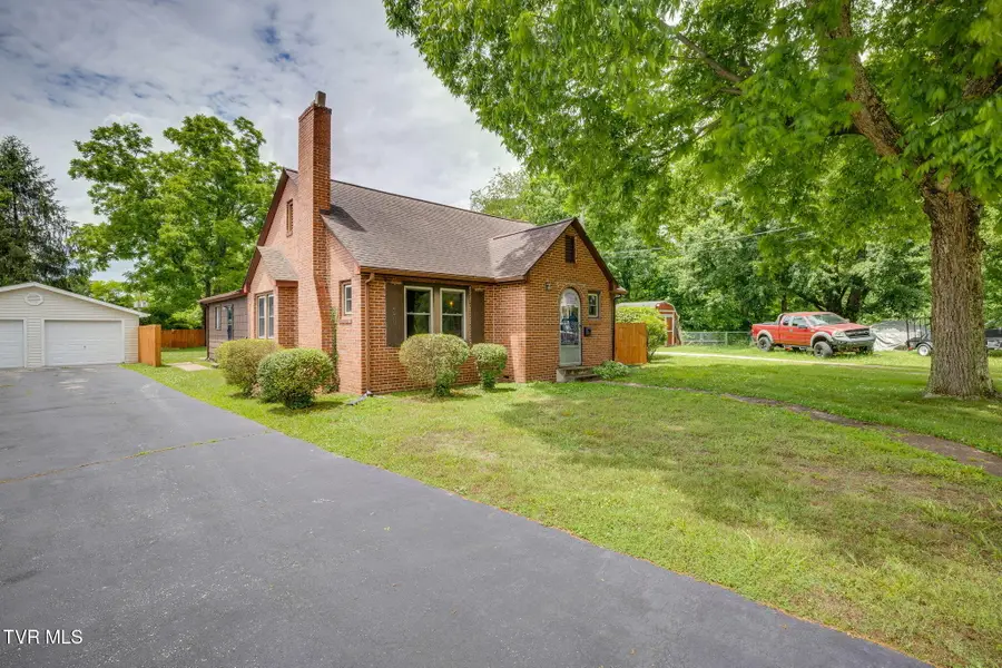 1623 Woodside Drive, Kingsport, TN 37664 - #2
