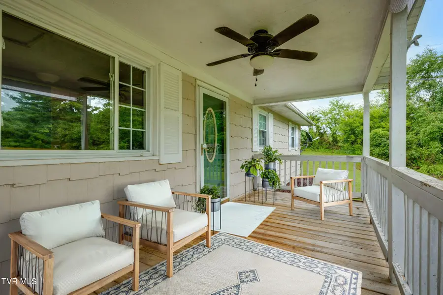 194 Circle Drive, Castlewood, VA 24224 - #3