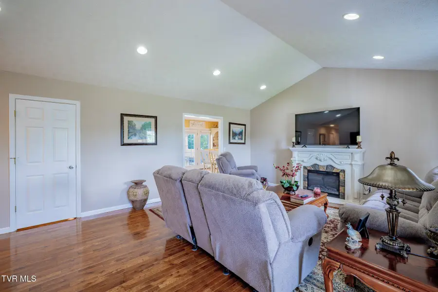 1015 Cedar Hills Drive, Church Hill, TN 37642 - #3