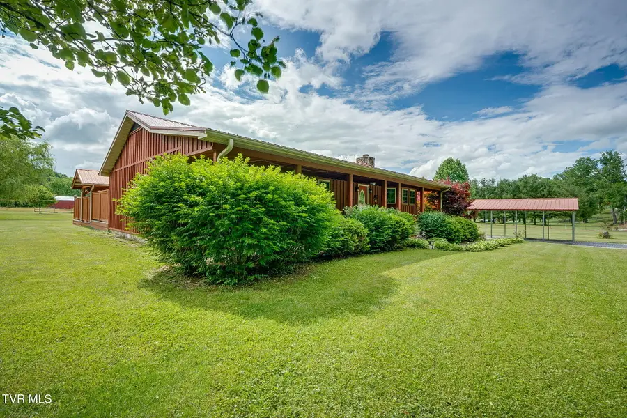 1025 Old Iron Mtn Road, Unicoi, TN 37692 - #2