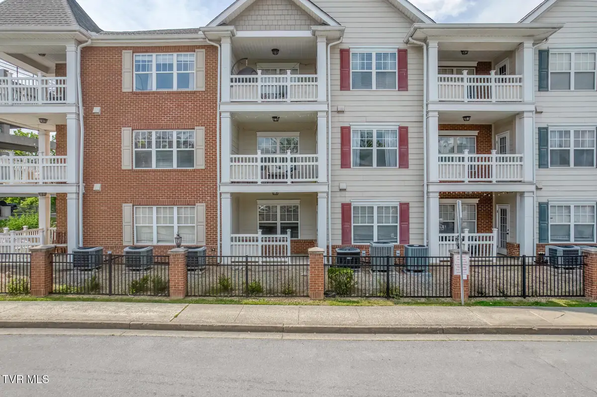 2008 Millennium Place #Apt 209, Johnson City, TN 37604 - #1