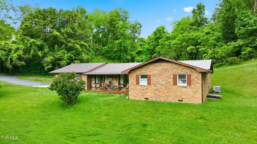 5461 Thackers Branch Road, Norton, VA 24273 - #2