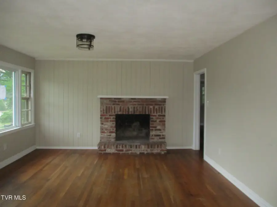 206 Cloverdale Place, Bristol, TN 37620 - #2