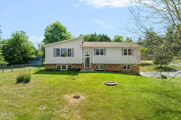 3101 Newbern Drive, Johnson City, TN 37604