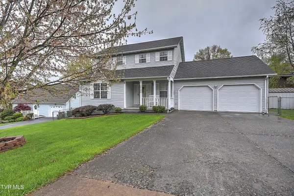 3700 Deepwood Drive, Johnson City, TN 37601