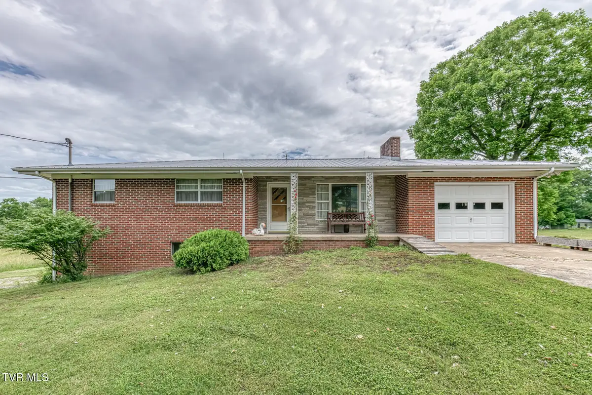 2390 Highway 107, Chuckey, TN 37641 - #1