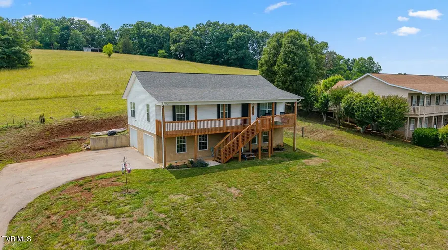 2713 Lucille Avenue, Kodak, TN 37764 - #2
