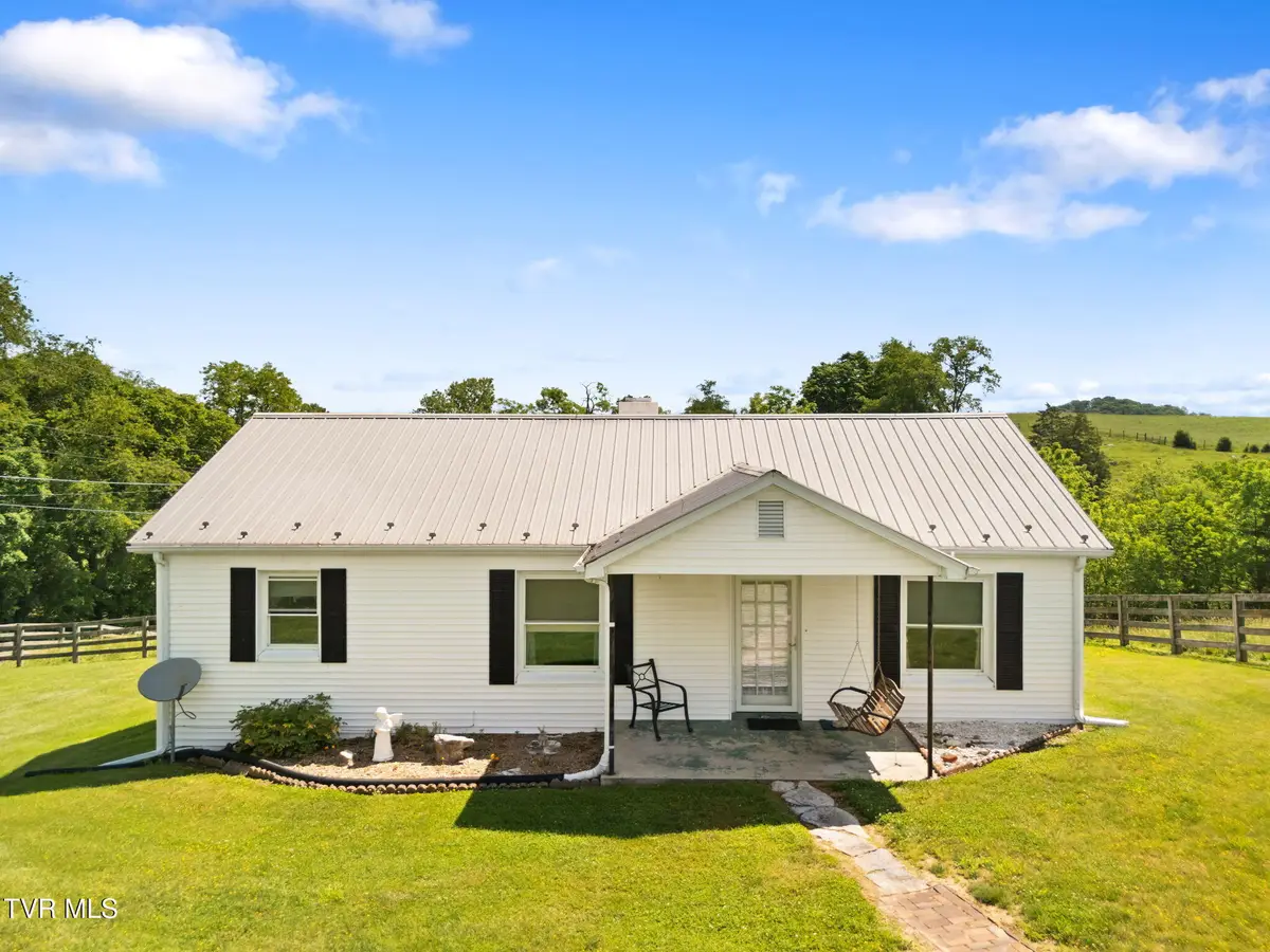 38245 Loves Mill Road, Chilhowie, VA 24319 - #1