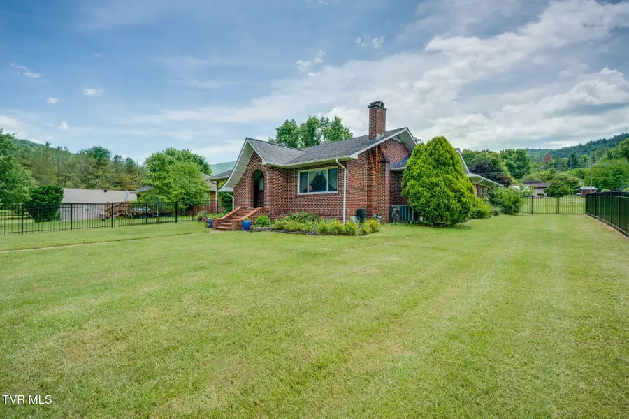 180 Grant Lane, Erwin, TN 37650 - #2