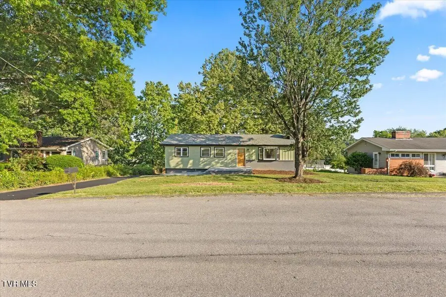 301 Carolyn Circle, Bristol, TN 37620 - #3