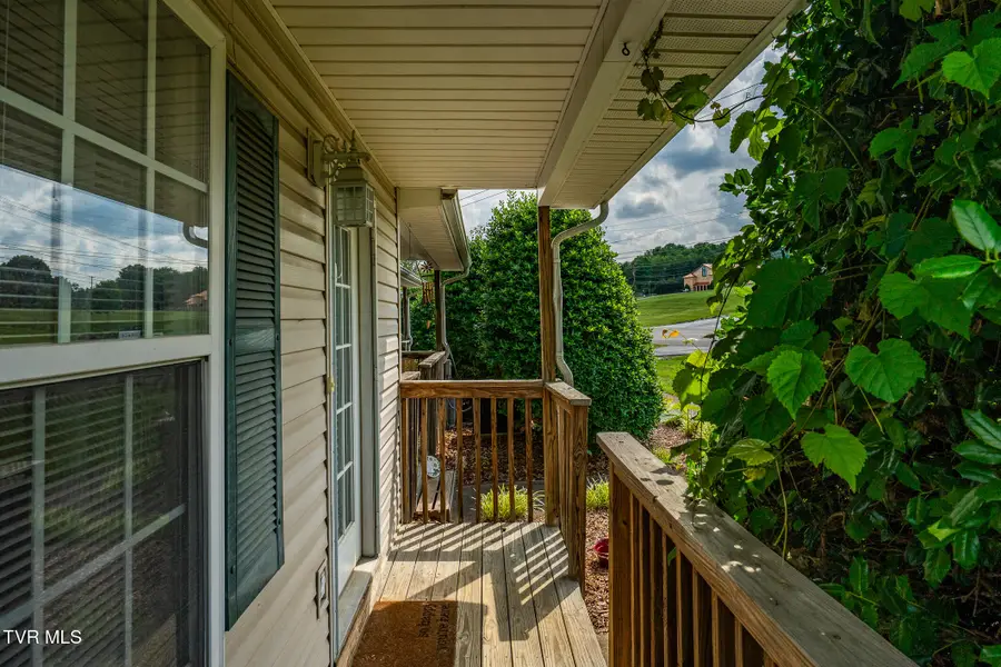 2305 South Greenwood Drive #Apt 11, Johnson City, TN 37604 - #3