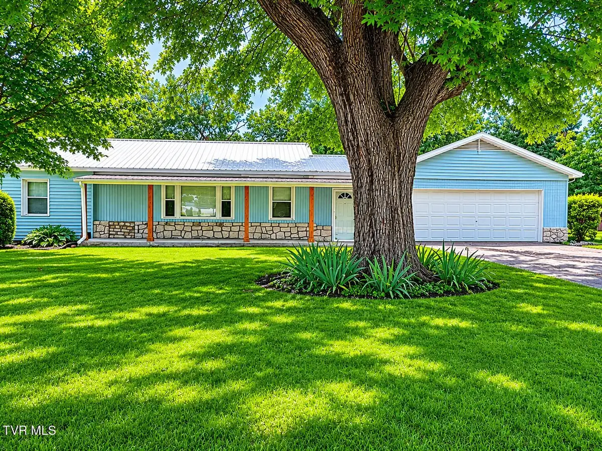 1210 East 8th Avenue, Johnson City, TN 37601 - #1