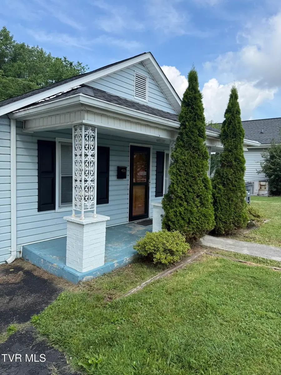 2145 Stadium Drive, Kingsport, TN 37664 - #2