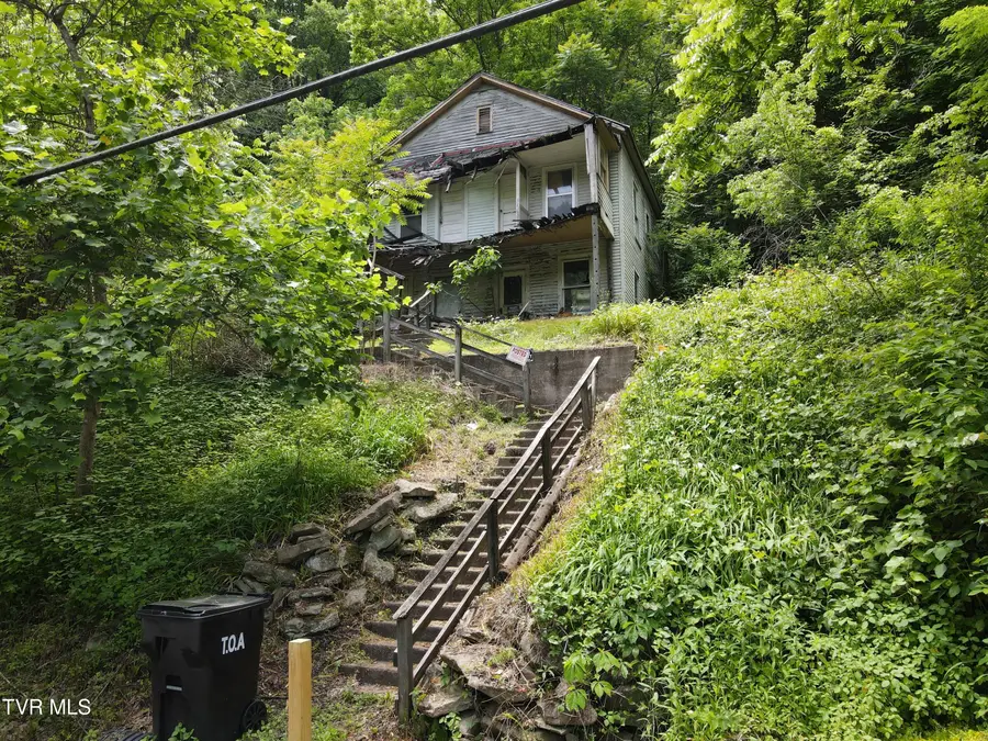 608 Park Avenue, Appalachia, VA 24216 - #2