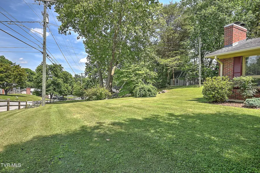 128 Hilltop Drive, Bristol, VA 24202 - #3