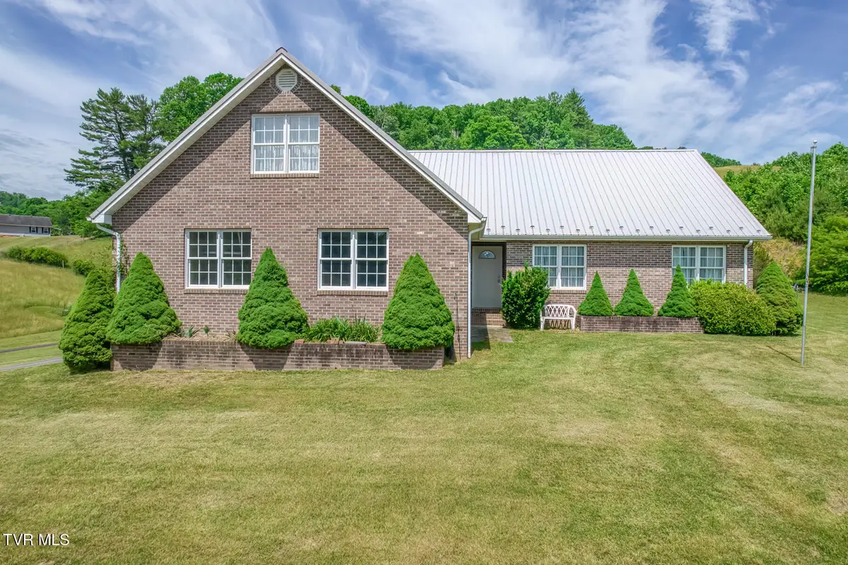 1044 Waters Road, Laurel Bloomery, TN 37680 - #1