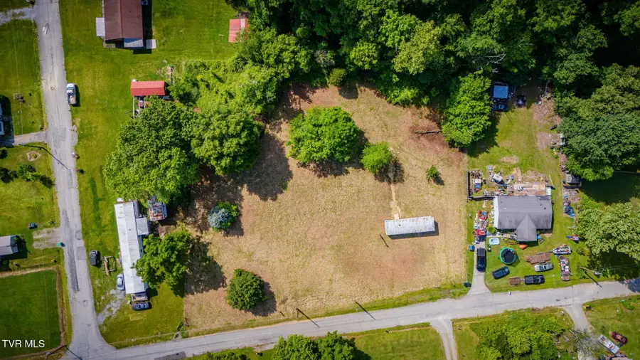 604 Woodlawn Drive, Kingsport, TN 37660 - #2