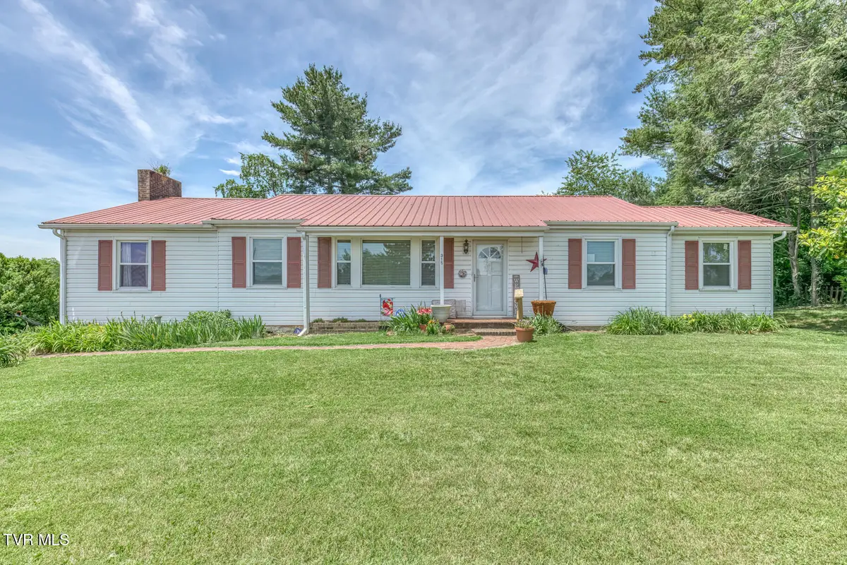 315 Southwest Lowry Drive, Abingdon, VA 24210 - #1