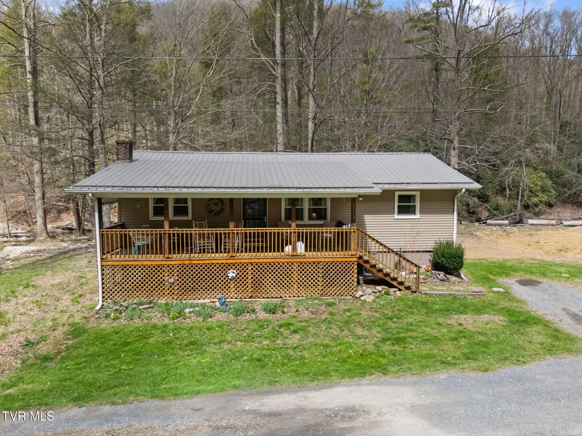 23146 Taylor Valley Road, Damascus, VA 24236 - #1