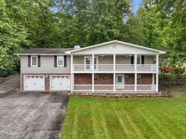 1302 Irwin Drive, Powell, TN 37849