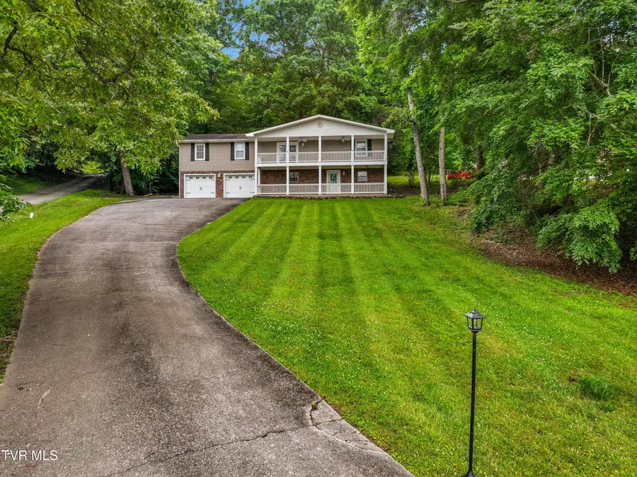 1302 Irwin Drive, Powell, TN 37849 - #2