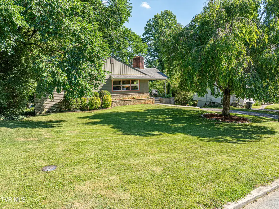 800 Prospect Avenue, Bristol, VA 24201 - #3