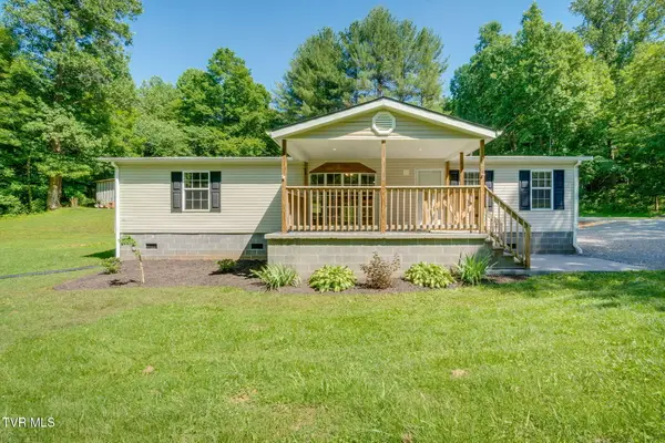 121 Autumn Wood Lane, Elizabethton, TN 37643