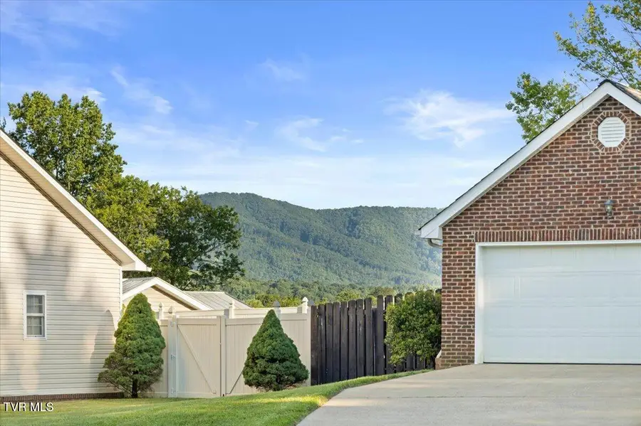 11 Mannington Court, Johnson City, TN 37604 - #3