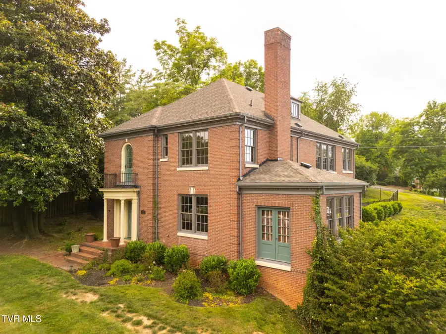 290 Long Crescent Drive, Bristol, VA 24201 - #3