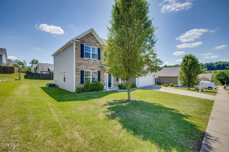 587 Suffolk Road, Johnson City, TN 37615 - #3